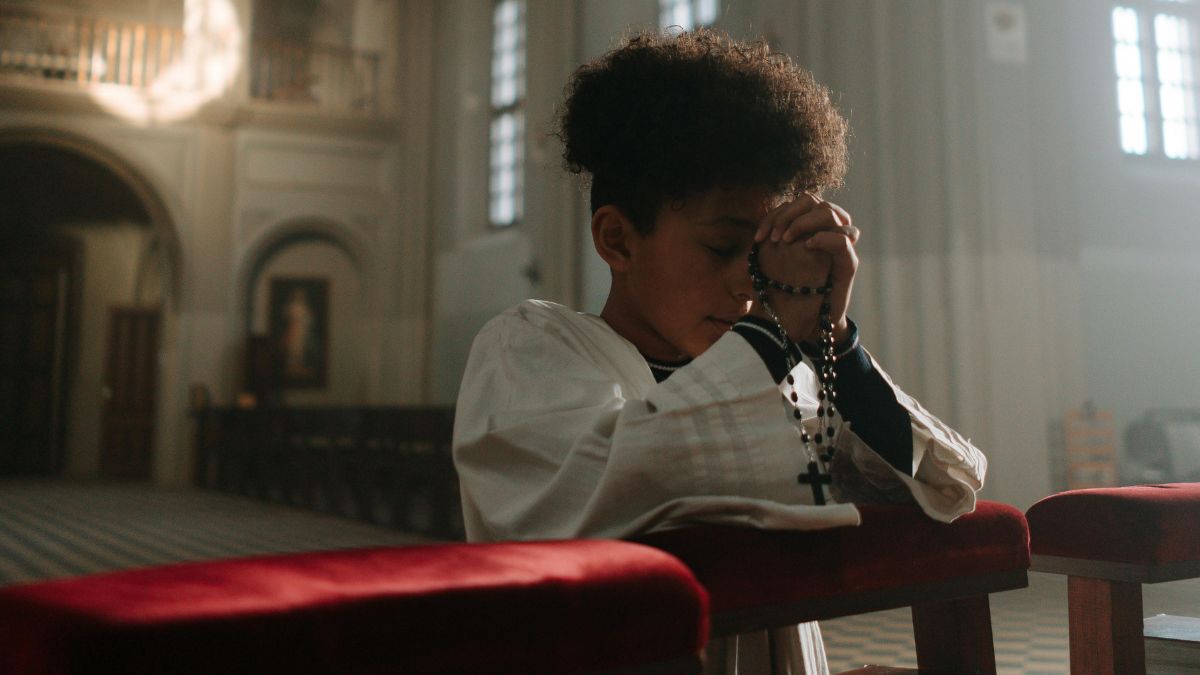 Seu túmulo é visitado por devotos que pedem por saúde dos filhos, proteção familiar e até namoro