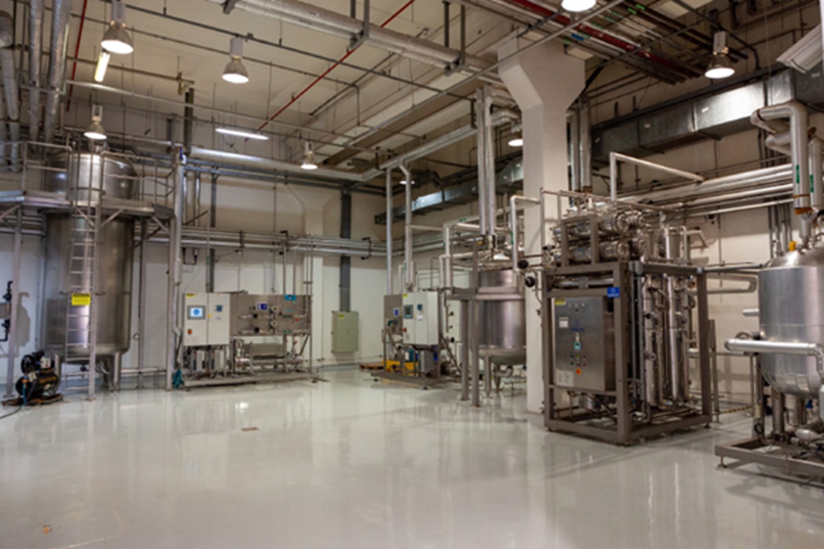 Novo salto do Butantan: parcerias vão trazer ao SUS remédios inéditos para HIV, câncer e doenças raras