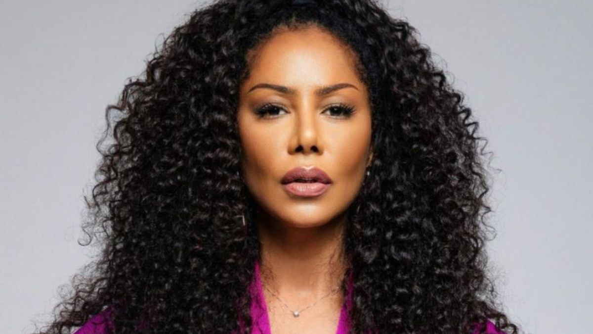 Valéria Valenssa ficou nacionalmente conhecida como a eterna Globeleza