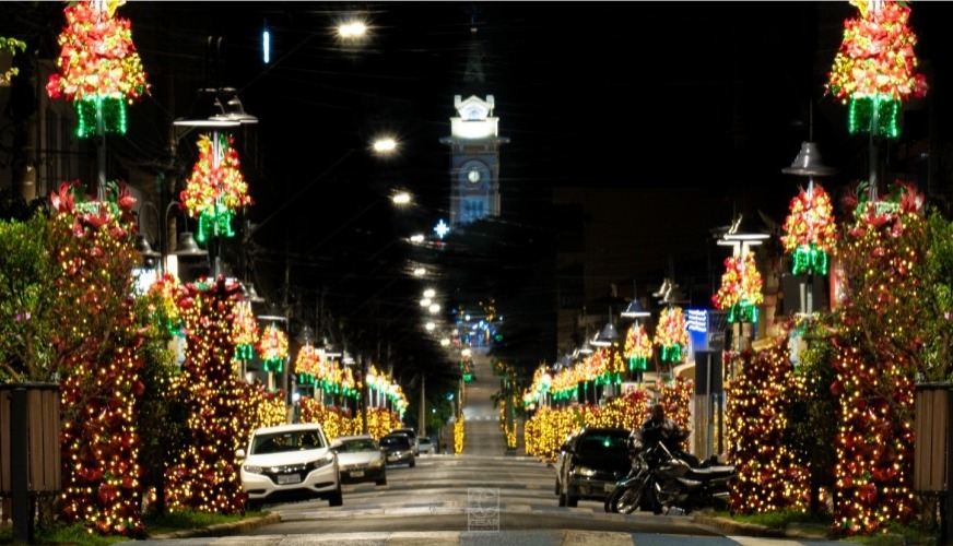 O tradicional acender das luzes marca o início das festividades, que este ano têm como tema 'Um Sonho de Natal'