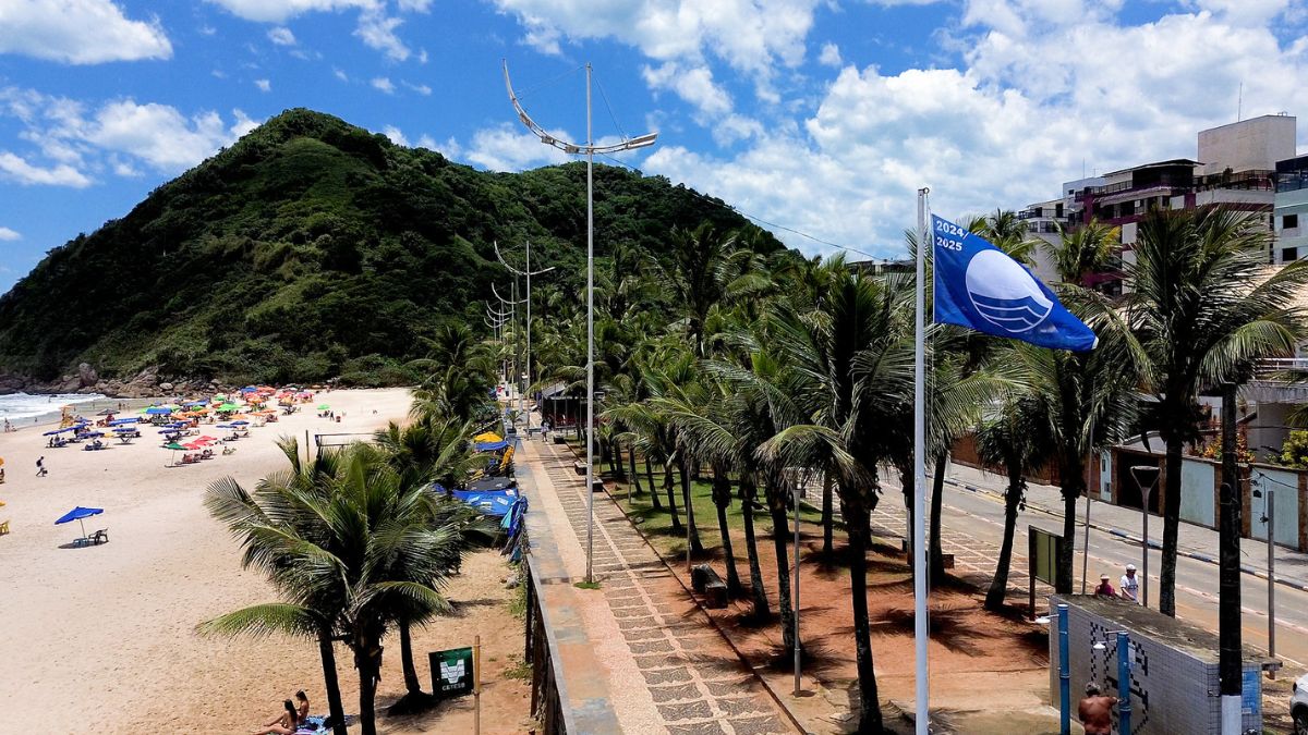 Pelo 16&ordm; ano consecutivo, a Praia do Tombo conquista o selo internacional Bandeira Azul