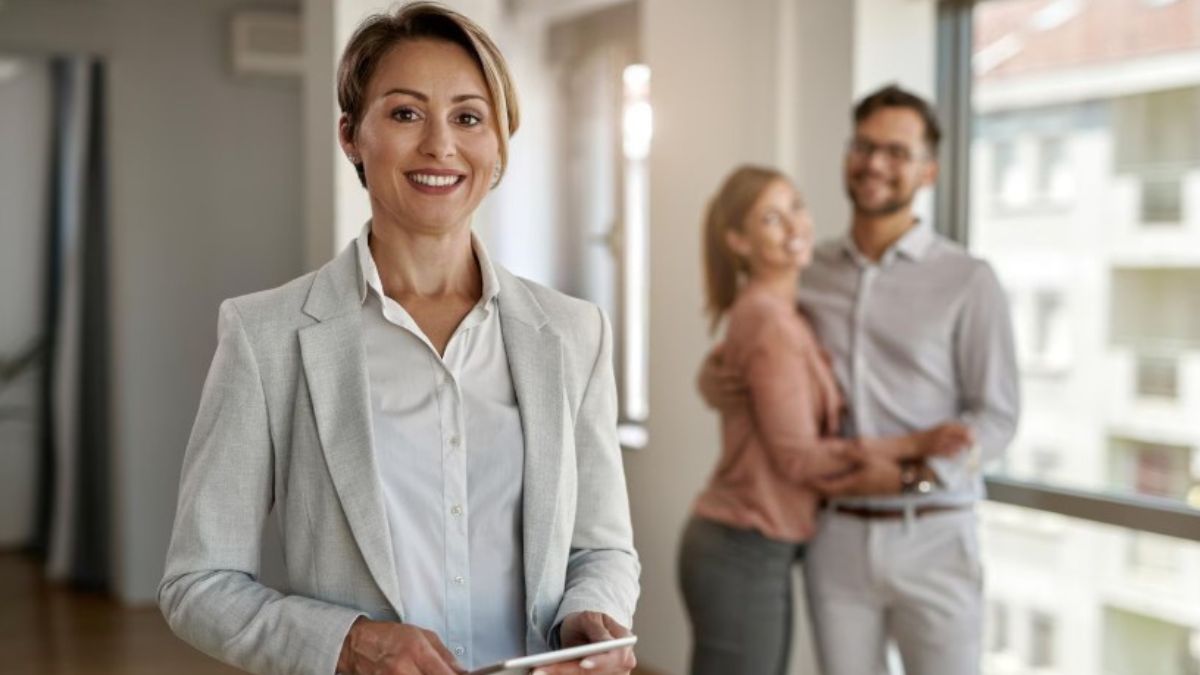 Mesmo em reservas feitas por aplicativos, a formalização protege ambas as partes.