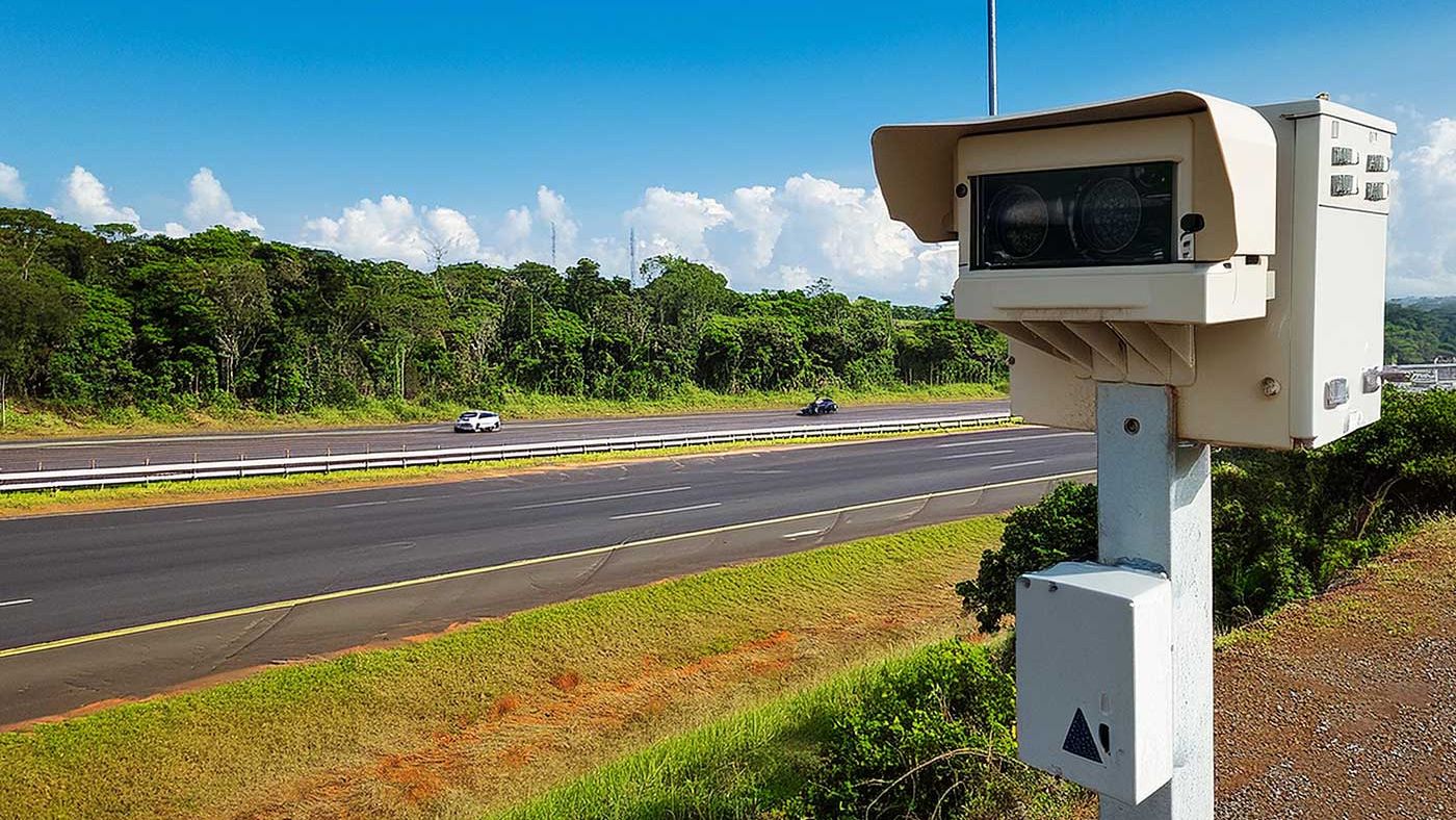 A forma de fiscalizar a velocidade nas estradas brasileiras está passando por uma transformação significativa.
