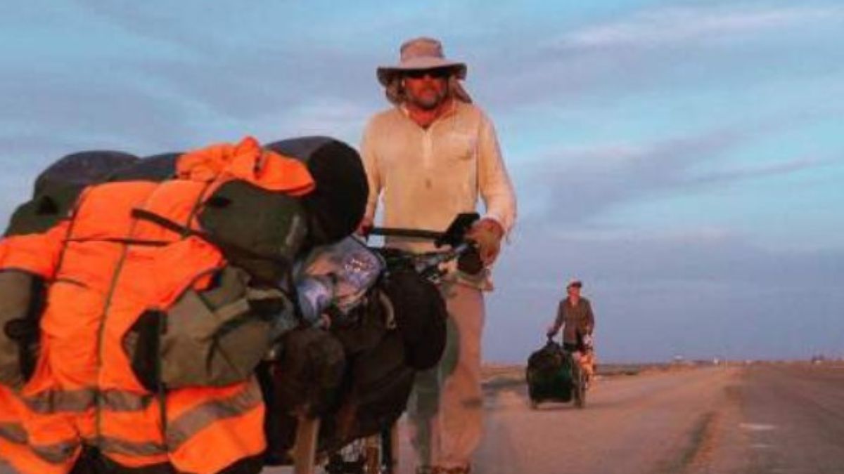 A caminhada começou como uma conversa entre amigos e se tornou a maior jornada terrestre contínua do mundo.