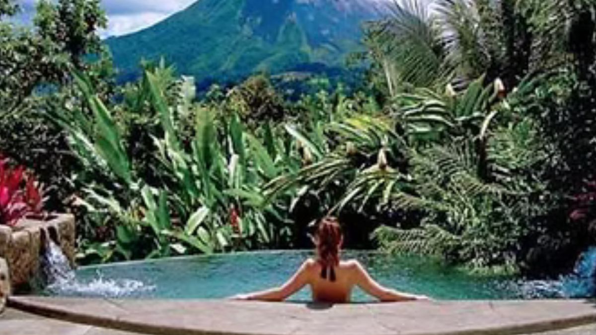 A Costa Rica é um dos países mais admirados do mundo em conservação ambiental. Mais de 25% do território é protegido por parques nacionais e reservas.