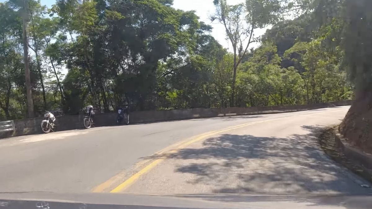 A Rodovia Oswaldo Cruz (SP-125) é a principal alternativa para os motoristas