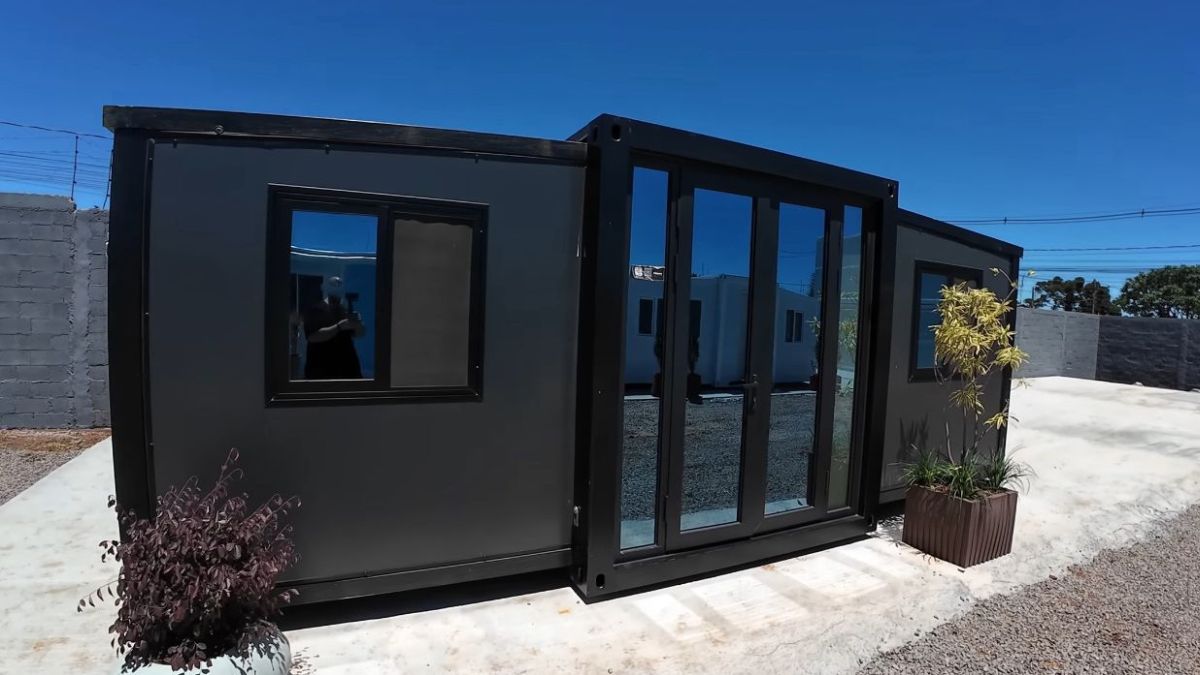 Nesse tipo de construção, a casa não nasce no terreno, ela é preparada em partes