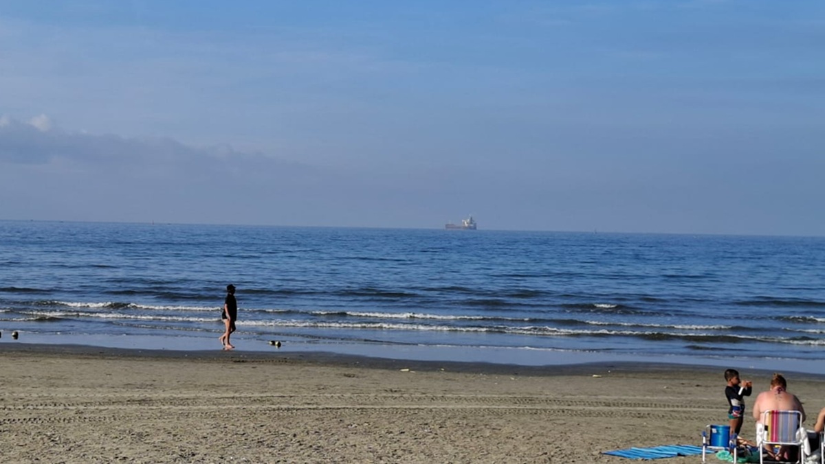Manhã deste sábado (27) já registra altas temperaturas na Baixada Santista
