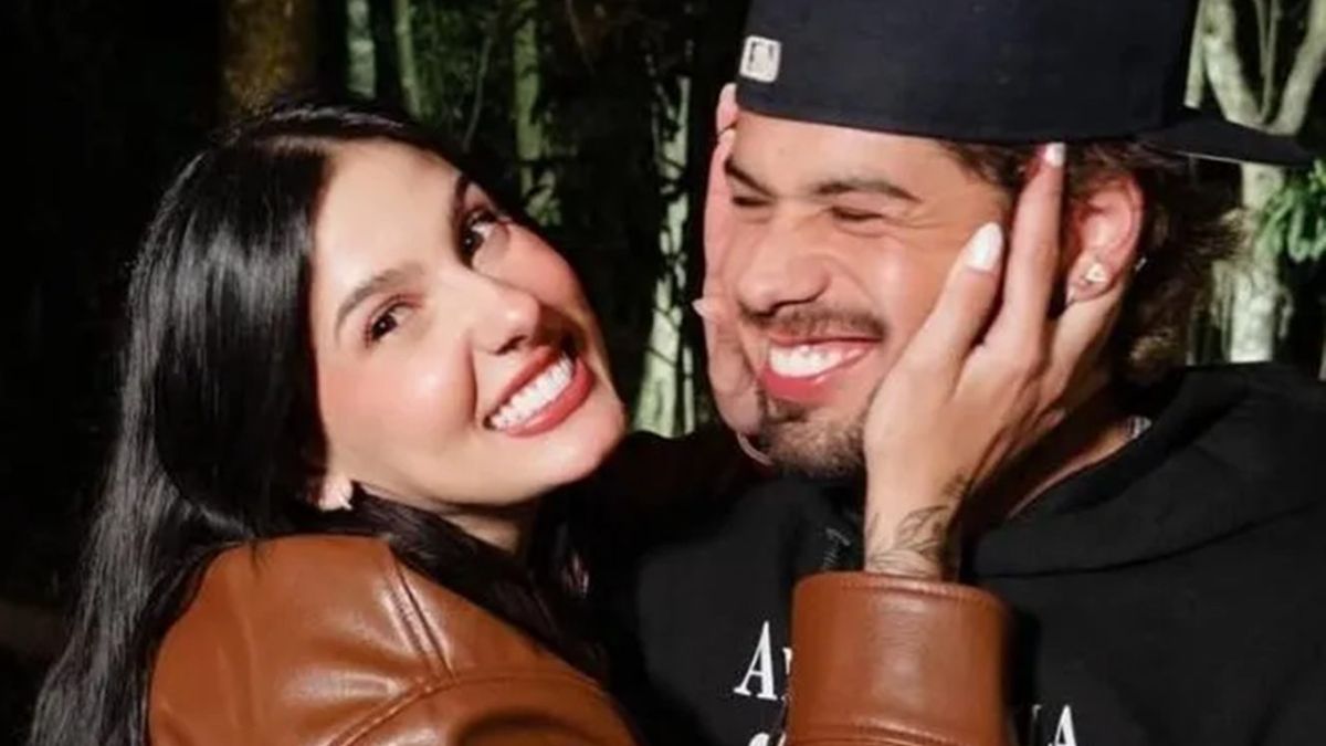 A cantora compartilhou um vídeo ao lado do artista