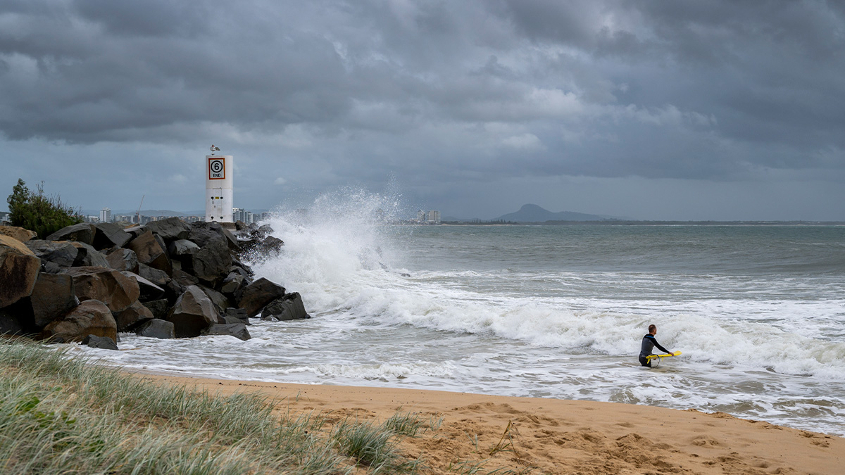 A chegada do Réveillon deve ser marcada por chuvas intensas, risco de tempestades e rajadas de vento em pelo menos sete estados brasileiros