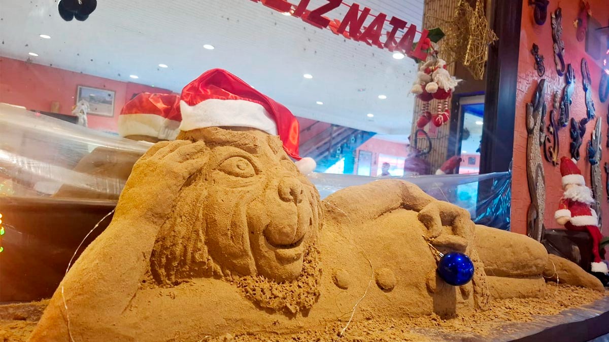 O Grinch, personagem do filme infantil, transmite uma reflexão sobre o Natal