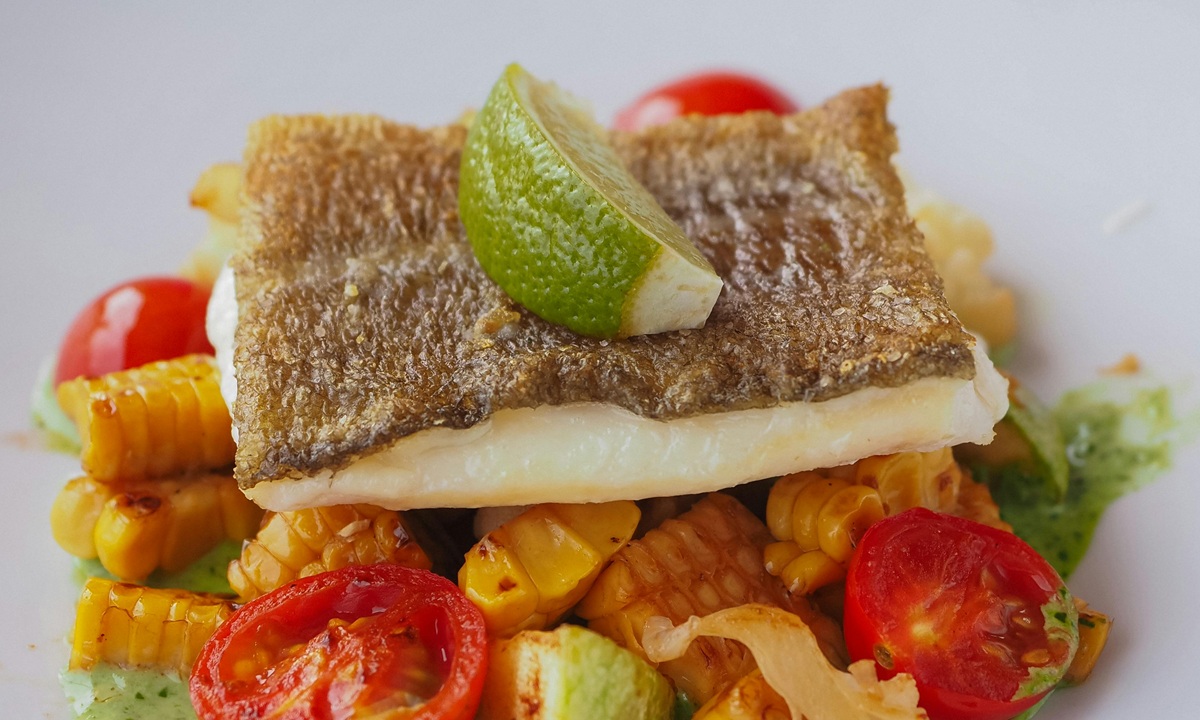 Cor, cheiro, textura e espécie fazem diferença na compra do bacalhau e evitam erros nas ceias de Natal e Ano-Novo