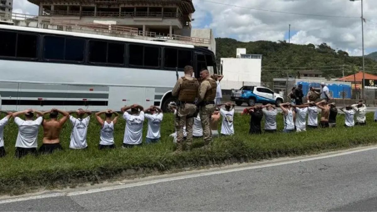 Violência entre torcedores de Santos e Inter interrompe tráfego