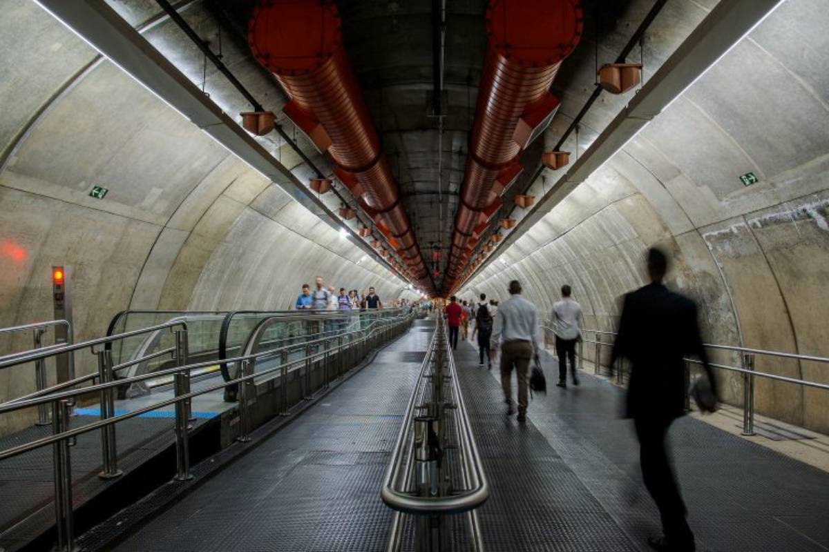 Neste fim de semana, o Metrô de São Paulo contará com uma operação especial em suas linhas, funcionando ininterruptamente das 0h de sábado até 23h59 de domingo