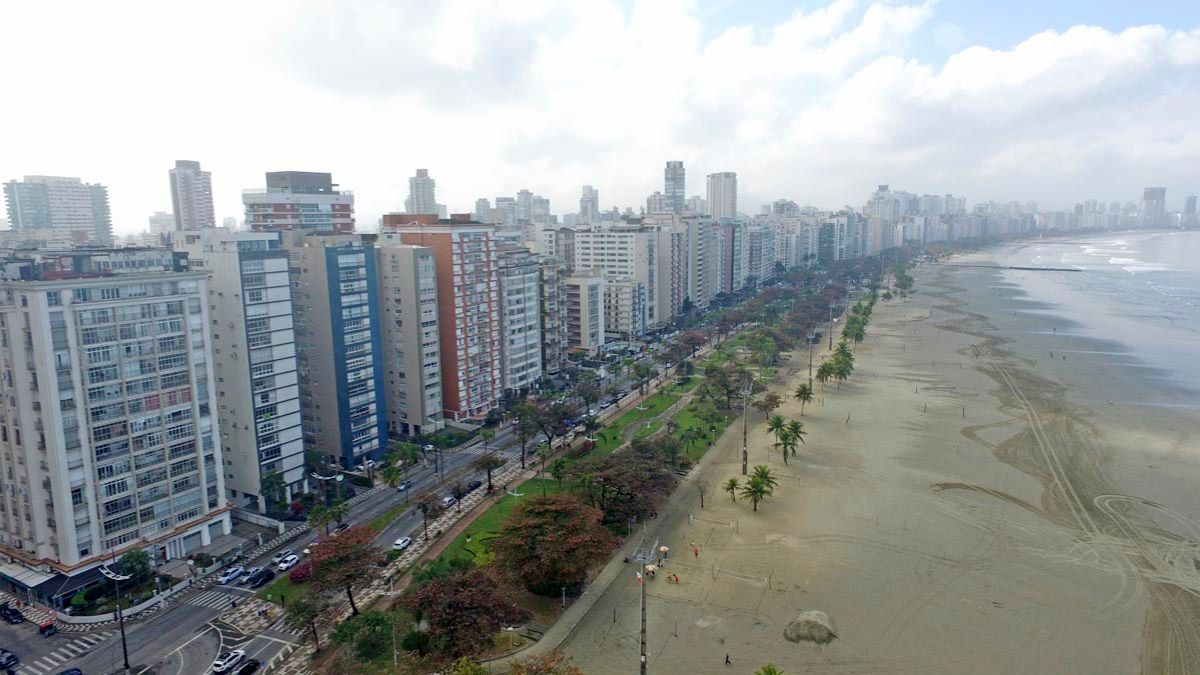 Entre os destaques estão o Aniversário de Santos, celebrado em 26 de janeiro, e o feriado municipal da Paixão de Cristo, em 3 de abril