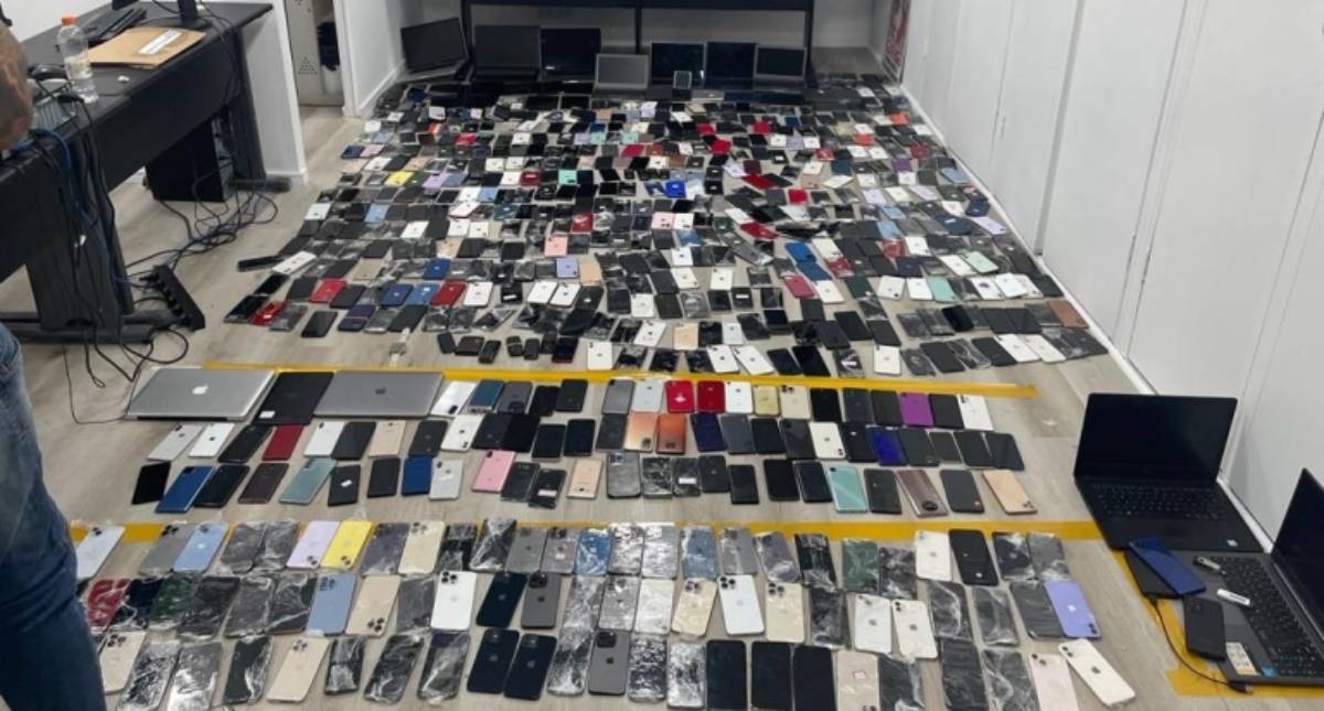 Para que o sistema consiga localizar o aparelho, é necessário que a vítima do roubo ou furto faça um boletim de ocorrência, informando o número do IMEI do aparelho