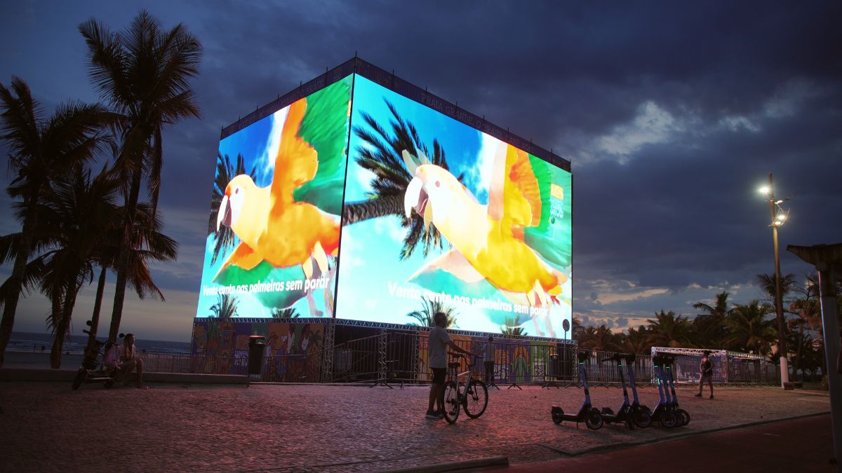 A paisagem da orla de Praia Grande ganhou um elemento tecnológico