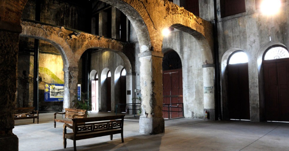 A tradicional Frontaria Azulejada em Santos vai se transformar em cenário festivo neste fim de semana