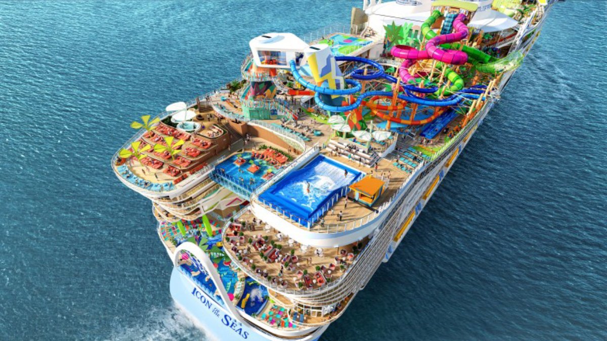 Navio da Royal Caribbean se destaca pela escala e pela estrutura a bordo