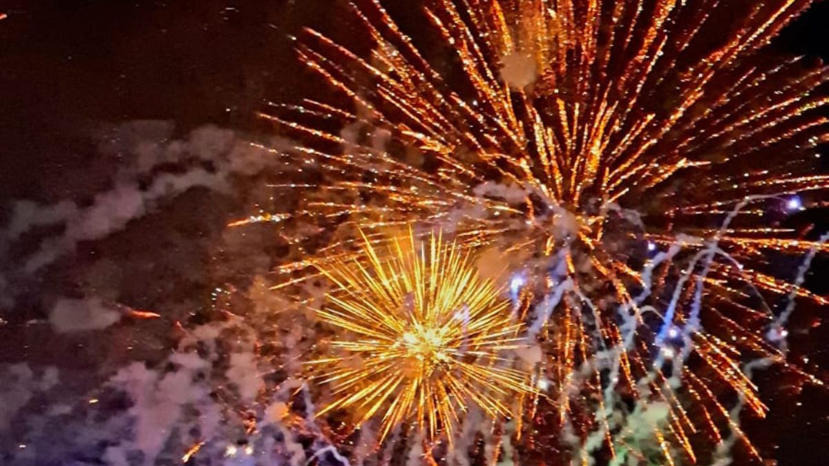 Fogos sem estampido e shows gratuitos marcam o Réveillon de Peruíbe