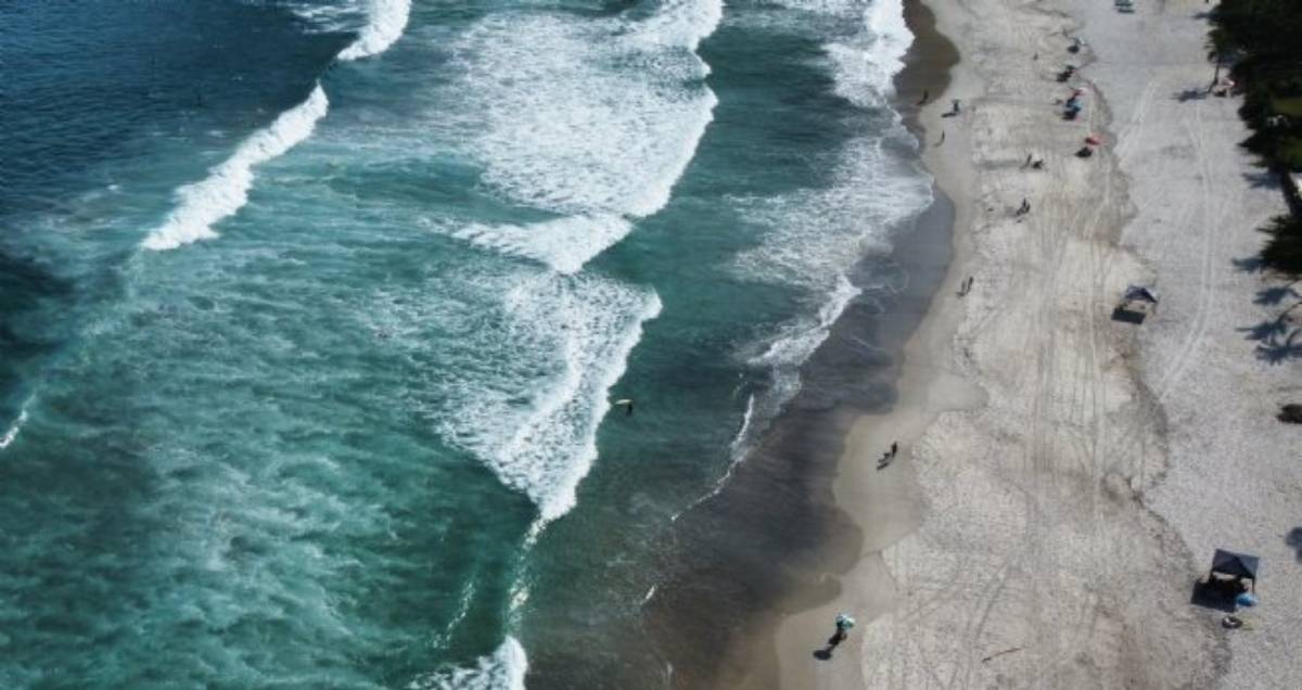 Os cuidados devem ser redobrados com crianças, que devem utilizar as pulseiras de identificação fornecidas pelas equipes de salvamento, e com idosos