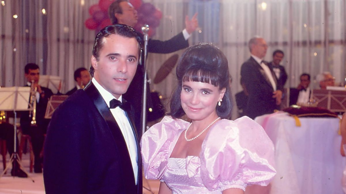 Tony Ramos, Regina Duarte (Edu, Maria do Carmo)