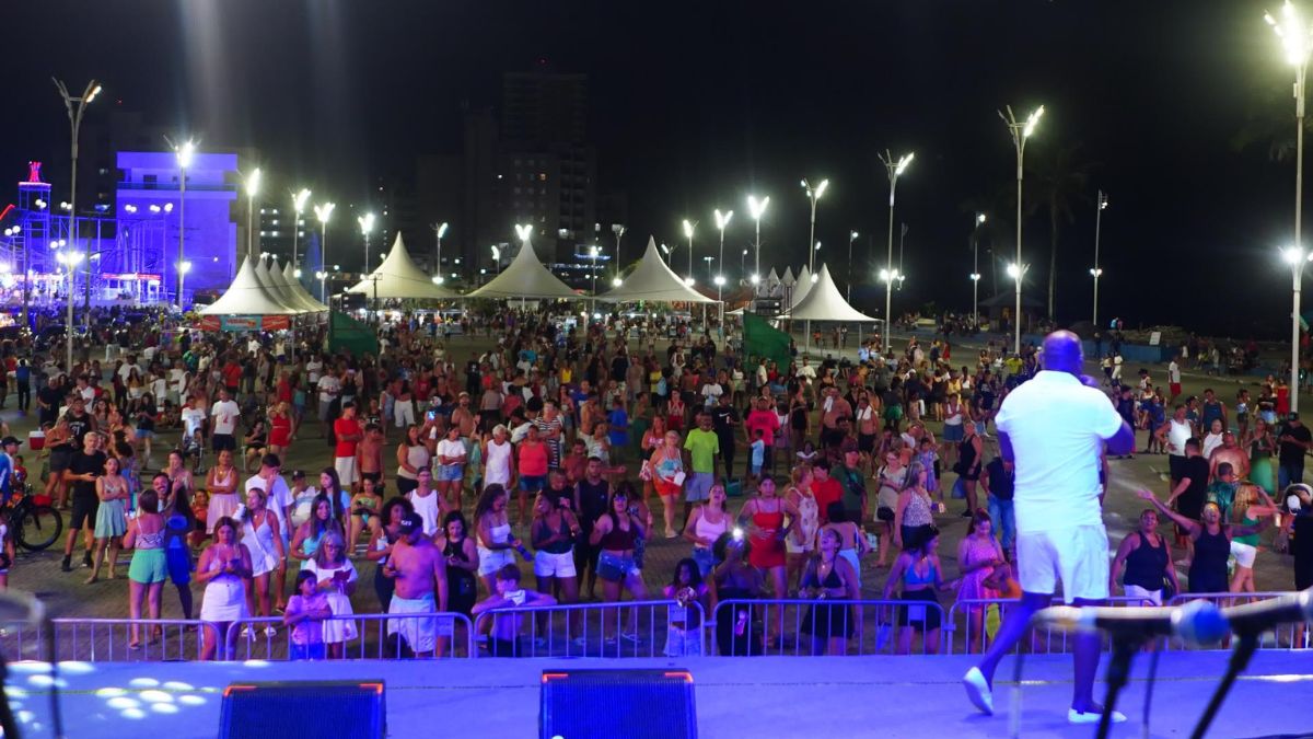 Praça Dudu Samba recebe a segunda semana do Verão Mongaguá 2026, com shows gratuitos e programação musical