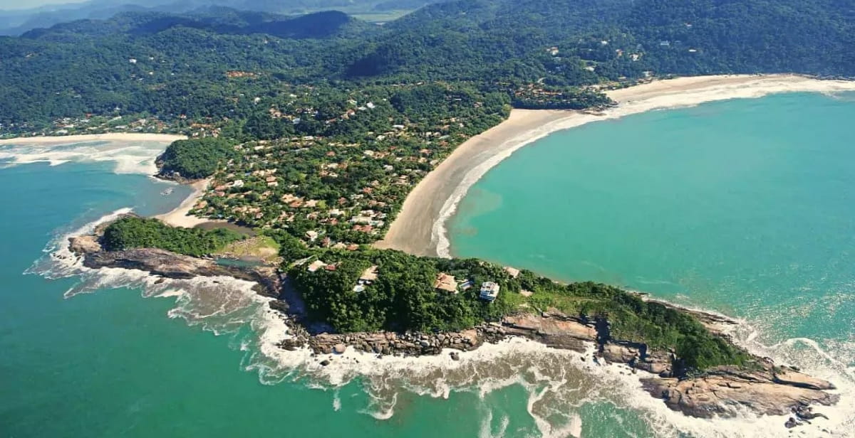 Por estar dentro de um condomínio fechado e em área de preservação, a experiência no Iporanga é diferente de tudo o que você conhece no litoral sul