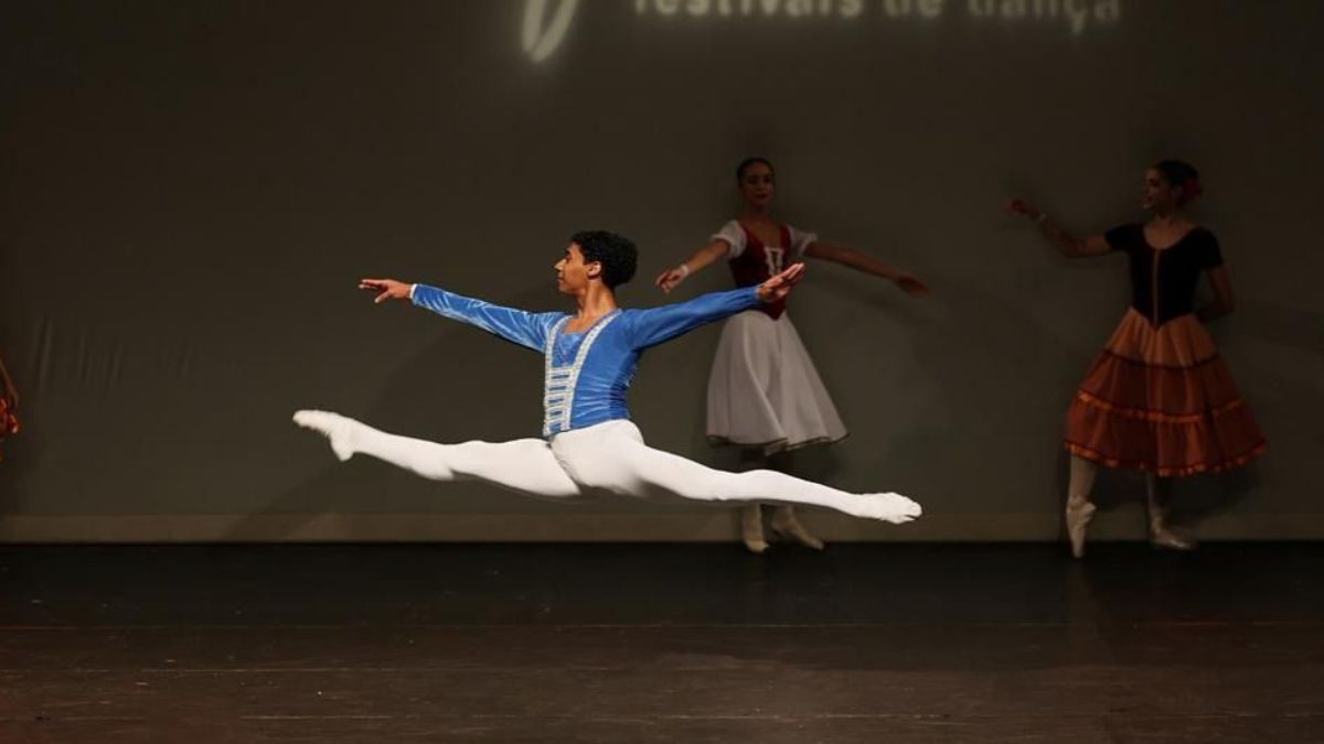 O bailarino foi selecionado para o prestigiado Prix de Lausanne 2026, na Suíça