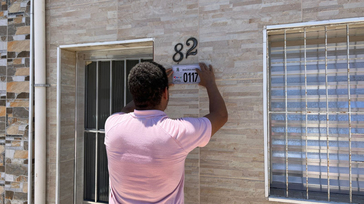 A ação faz parte do programa Regulariza Bertioga