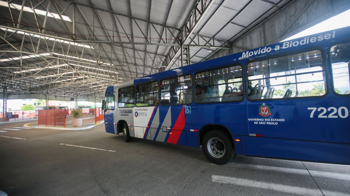 Este benefício é exclusivo para alunos que precisam se deslocar para fora da cidade onde moram para estudar