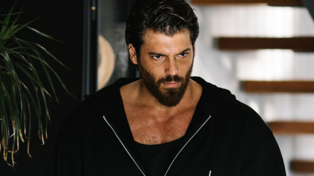 Can Yaman é o rosto de sucessos como 'A Sonhadora', 'Dolunay', 'Sr. Errado' e 'El Turco'