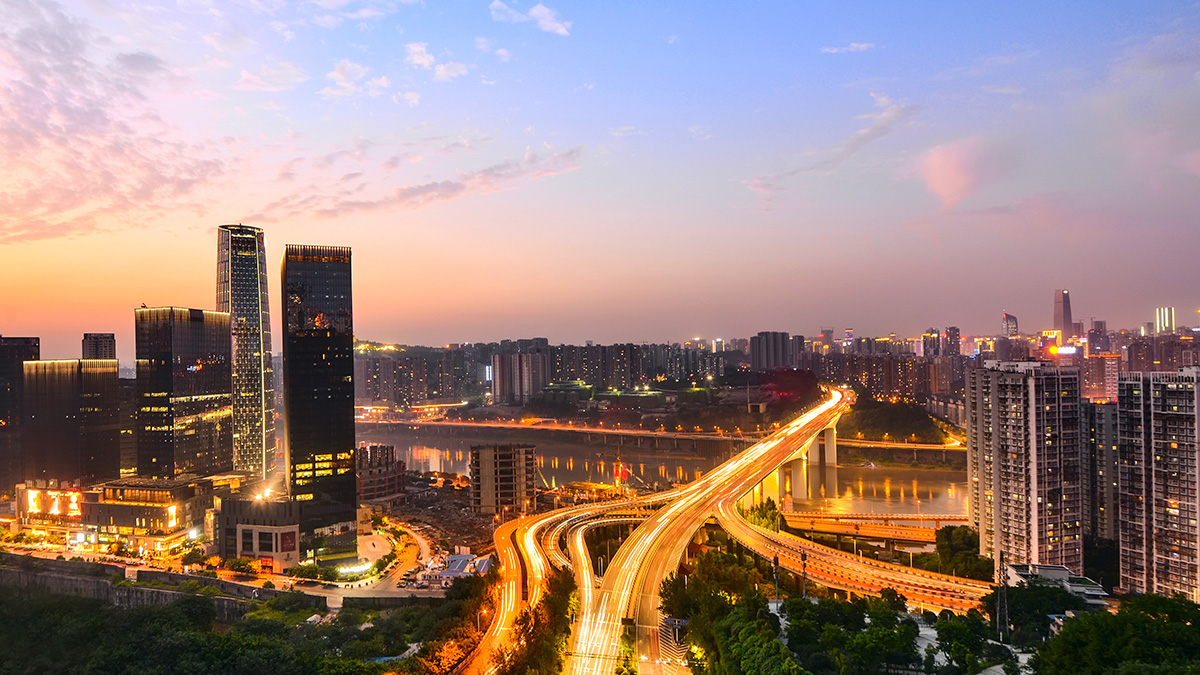 Enquanto boa parte do mundo virou a página do calendário e deu boas-vindas a 2026, há um país onde o tempo parece correr em outro ritmo.