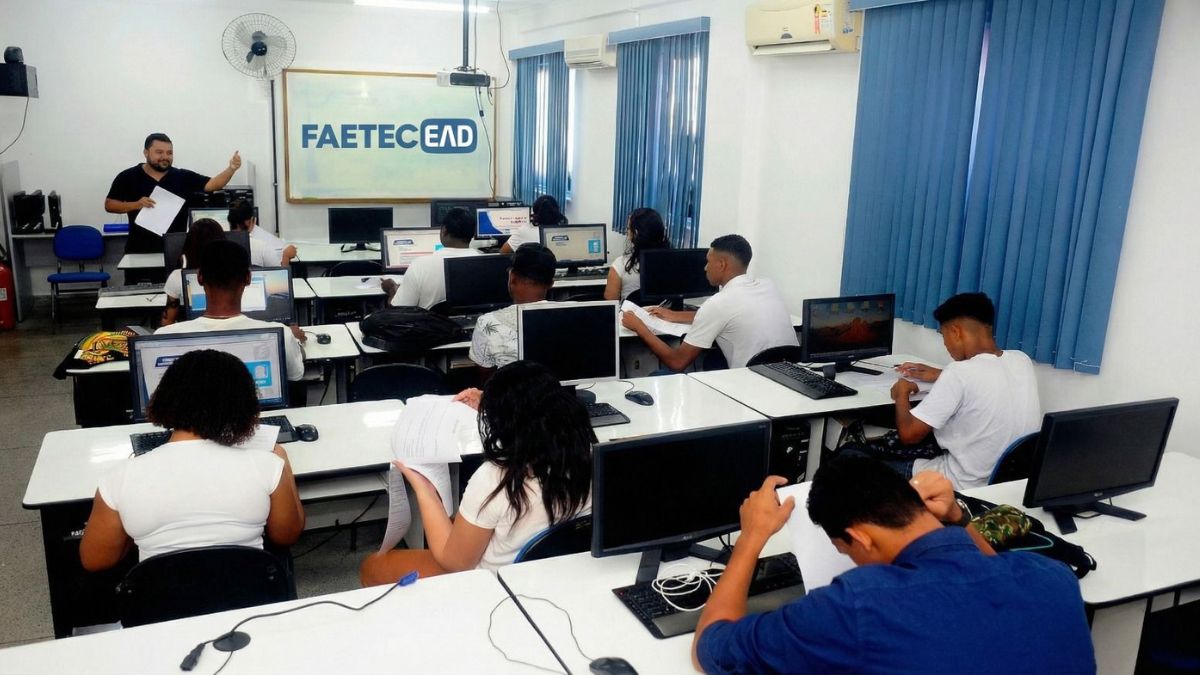 A Faetec Rio de Janeiro está oferecendo mais de 15 mil vagas em cursos 100% gratuitos e EAD