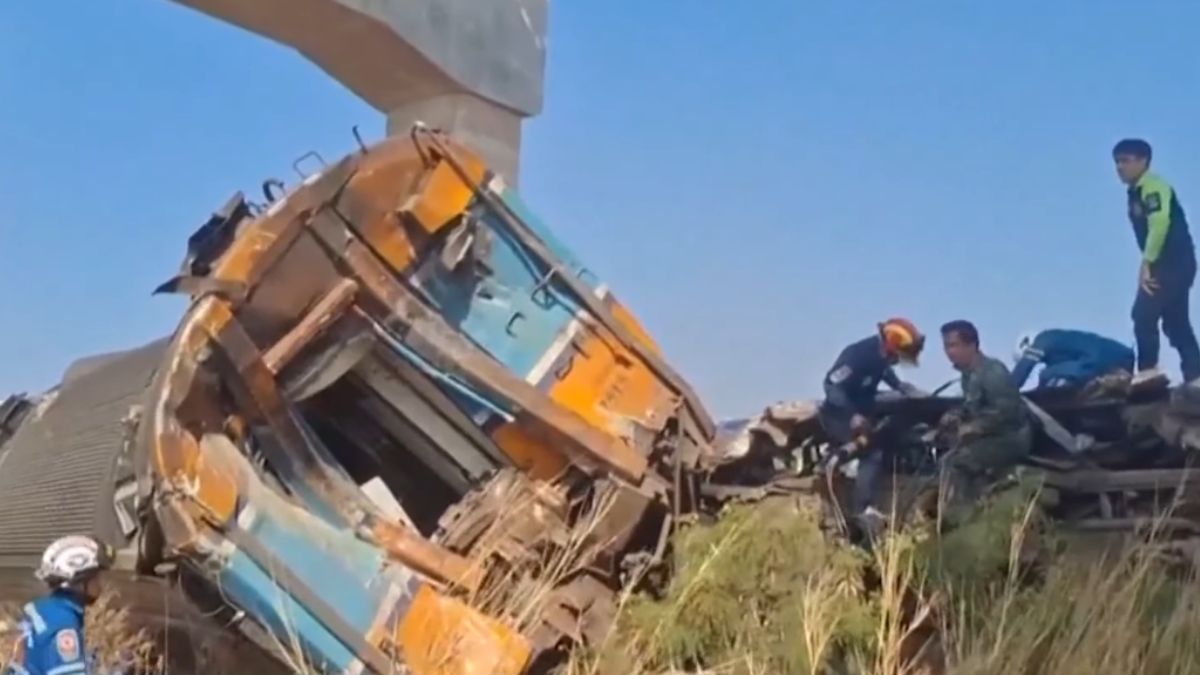 Acidente envolvendo trem e um guindaste matou 29 pessoas na Tailândia