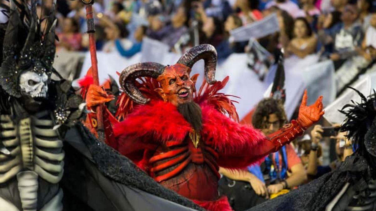Proposta que veta representações de fé cristã na avenida avança na Câmara e resgata debate histórico sobre censura e liberdade