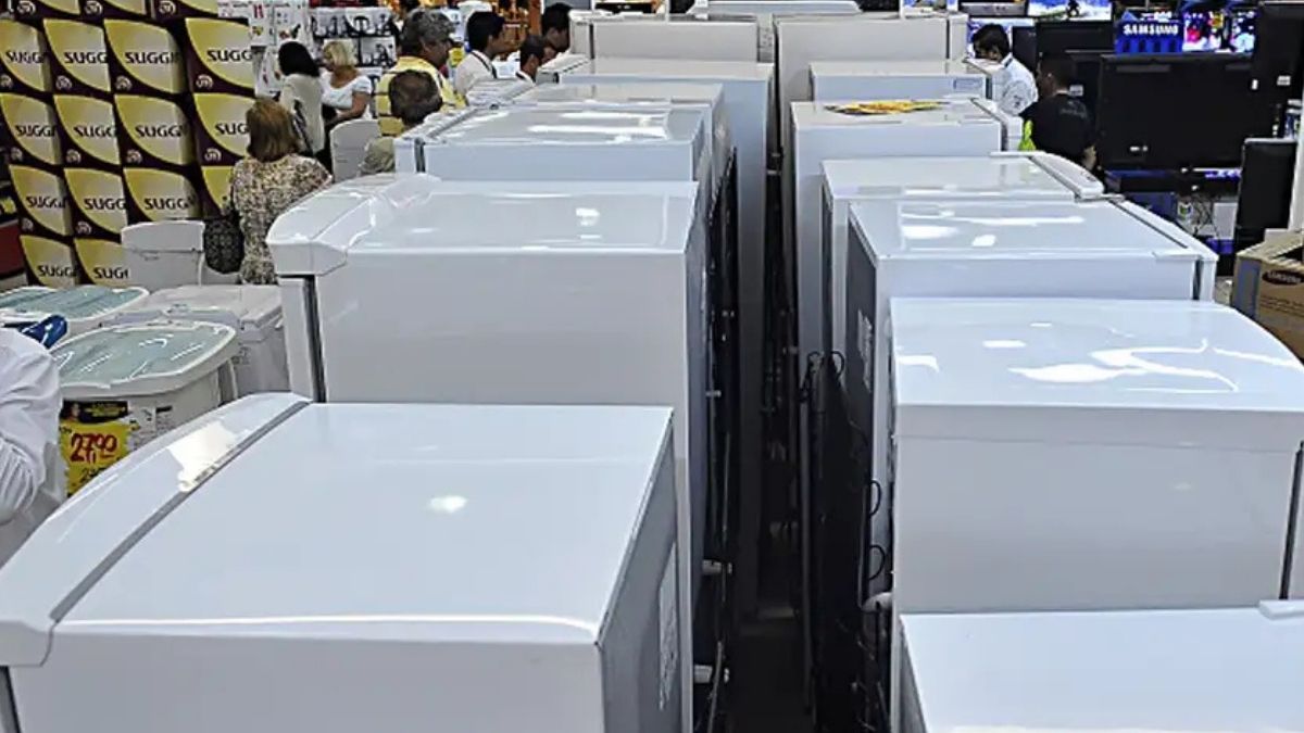 Saiba a distância correta da parede e os cuidados com a manutenção que ajudam a baixar o valor