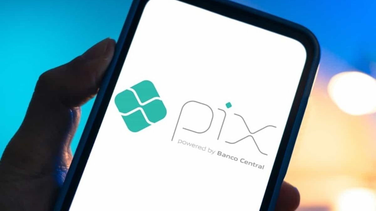 Fisco nega rastreamento de transferências e explica que norma sobre fintechs serve apenas para combater crimes como a lavagem de dinheiro.