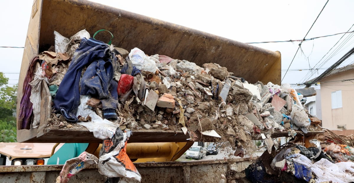 A ação percorreu 32 ruas do bairro, começando pela Rua Marfim e finalizando na Rua Lucia Barana Barbosa