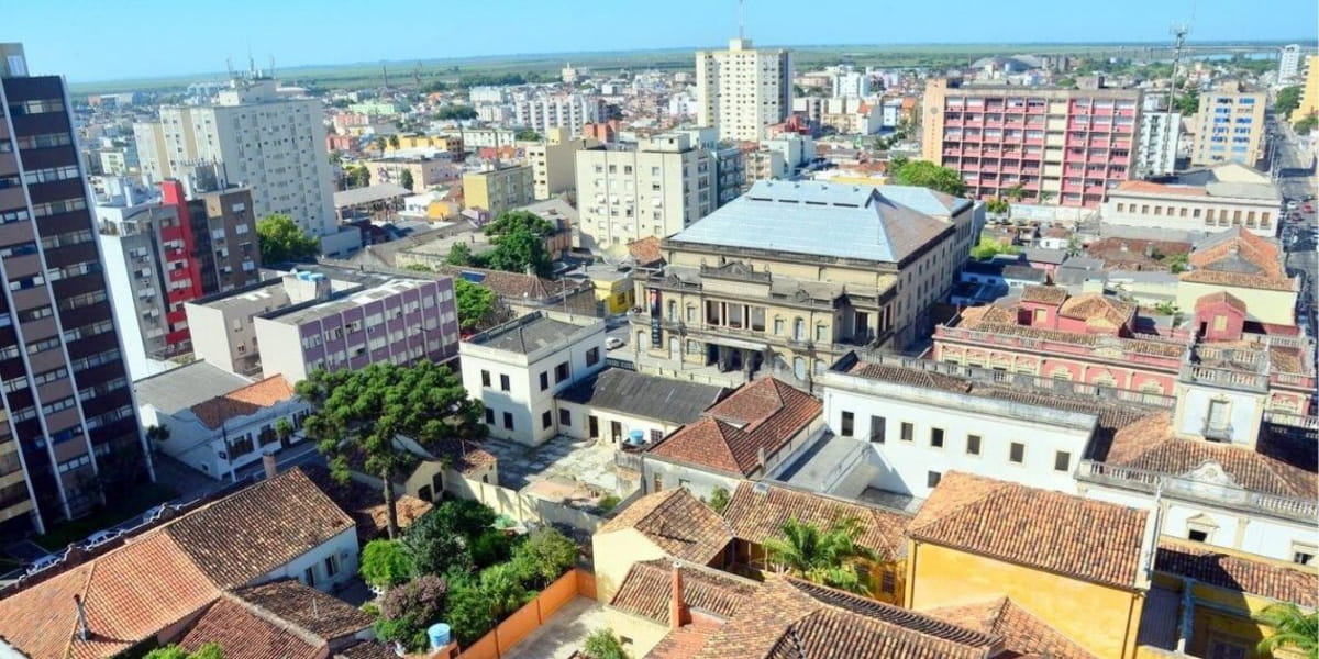 De acordo com o estudo FipeZap, em dezembro de 2025 o preço médio na cidade era de R$ 4.386 por metro quadrado