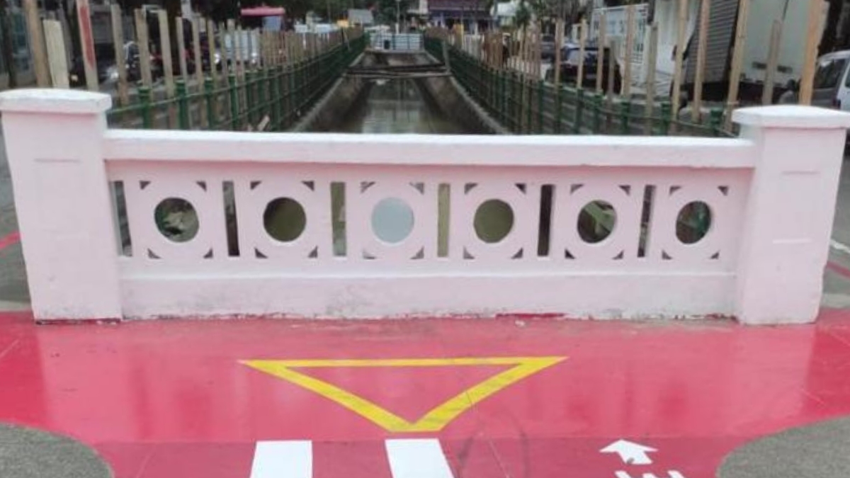 O serviço incluiu ainda a conservação das muretas no padrão Santos, que passaram por pintura com tinta acrílica