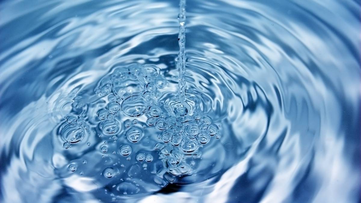 Entenda por que a limpeza extrema pode causar náuseas e fraqueza ao remover sais minerais do seu organismo