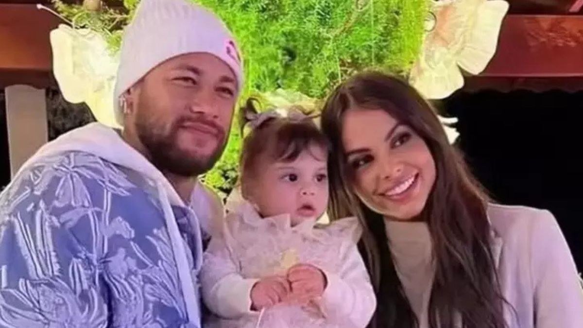 Amanda Kimberlly mostra detalhes do cotidiano com a filha, que já é um sucesso pela espontaneidade