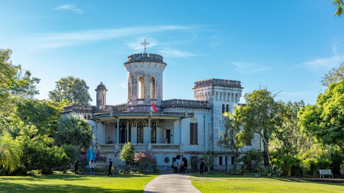 Vizinho do Brasil, o Paraguai tem se destacado como destino turístico na América do Sul, combinando história, cultura e natureza