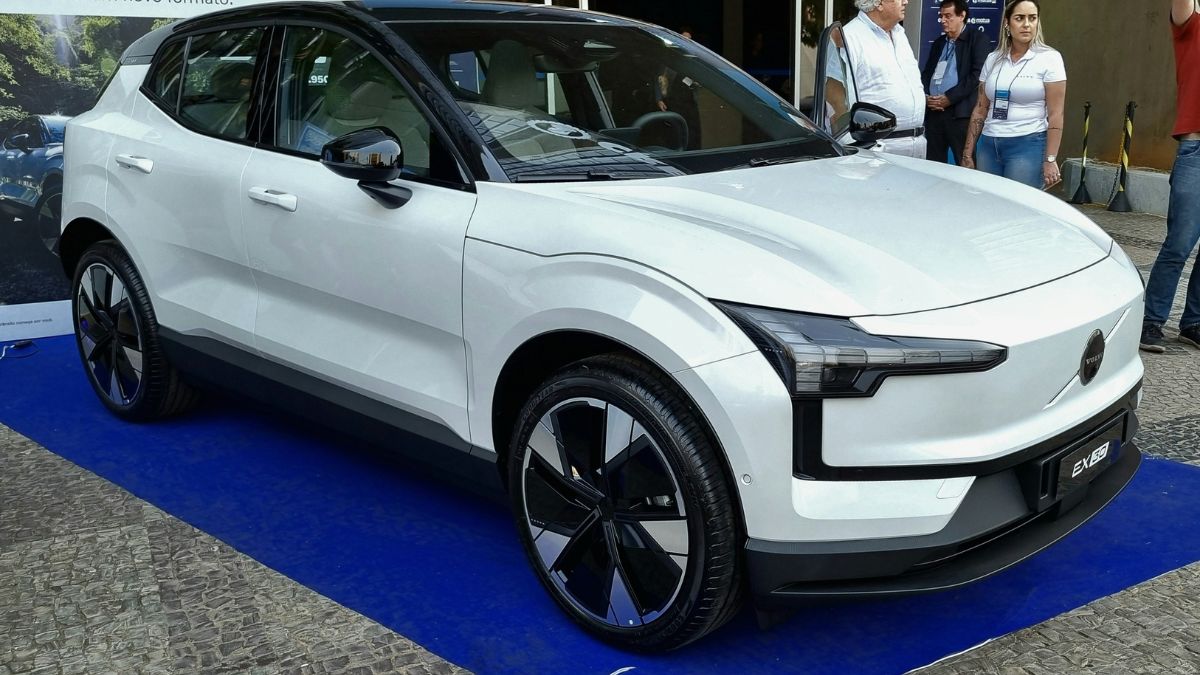 Os modelos elétricos seminovos apresentam maior liquidez no mercado de usados, devido ao maior período de revendas