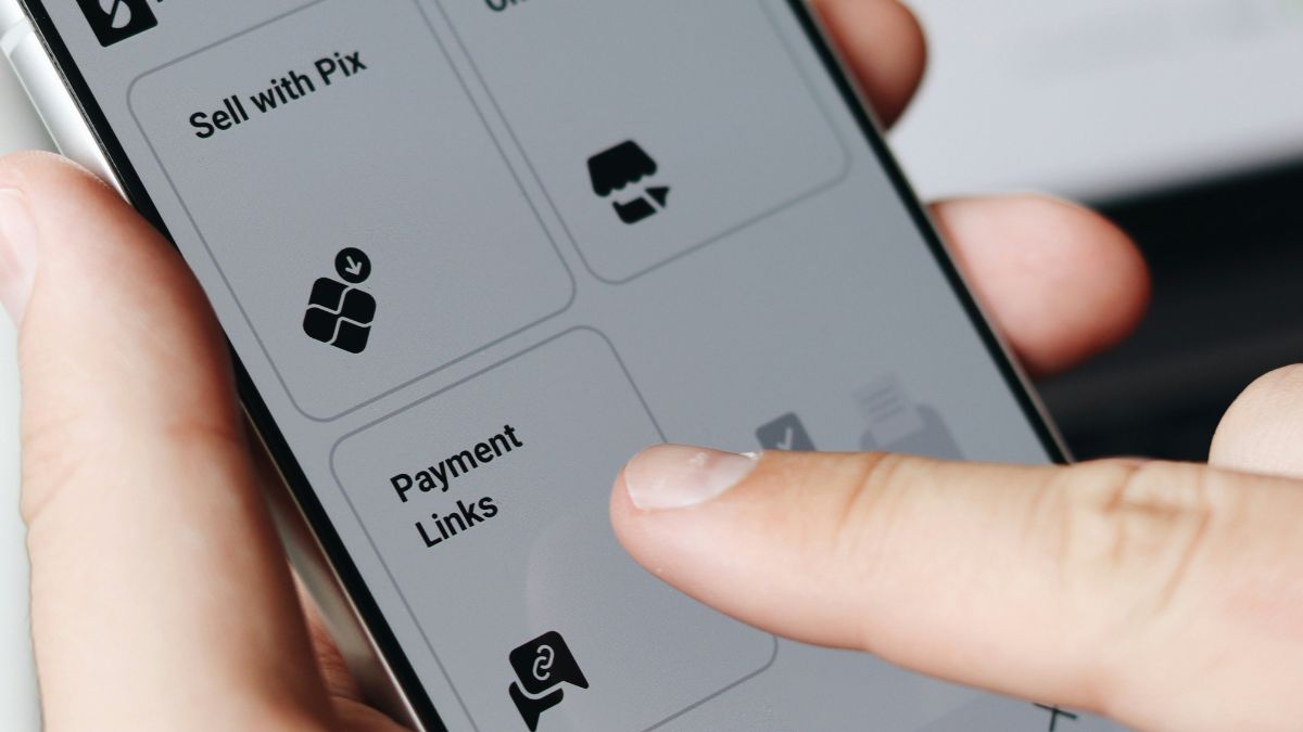 Contribuintes que tiveram valores de Imposto de Renda retidos na fonte em 2024, mesmo sem obrigação de declarar, poderão receber a restituição automaticamente por meio de transferência via Pix