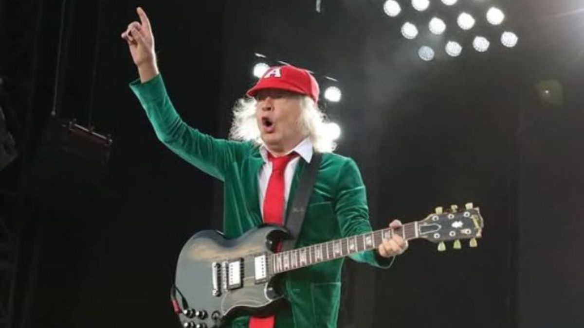 O guitarrista Stevie Young, da banda AC/DC, foi internado nesta quinta-feira (19) em Buenos Aires