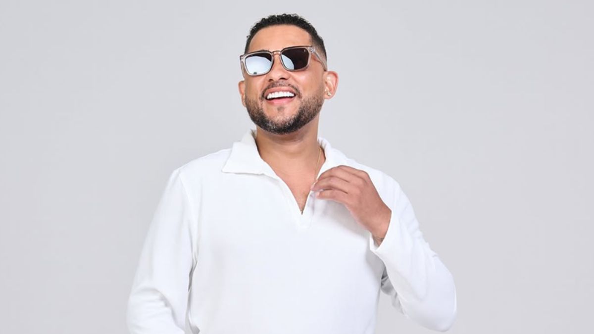 O cantor Edshow vai se apresentar neste domingo em Santos