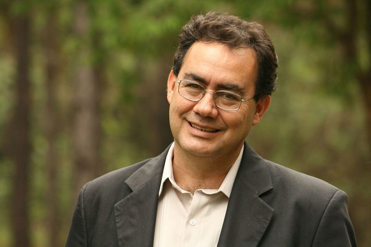 Augusto Cury escreveu uma Carta Aberta à Sociedade Brasileira colocando o nome à disposição para uma possível candidatura