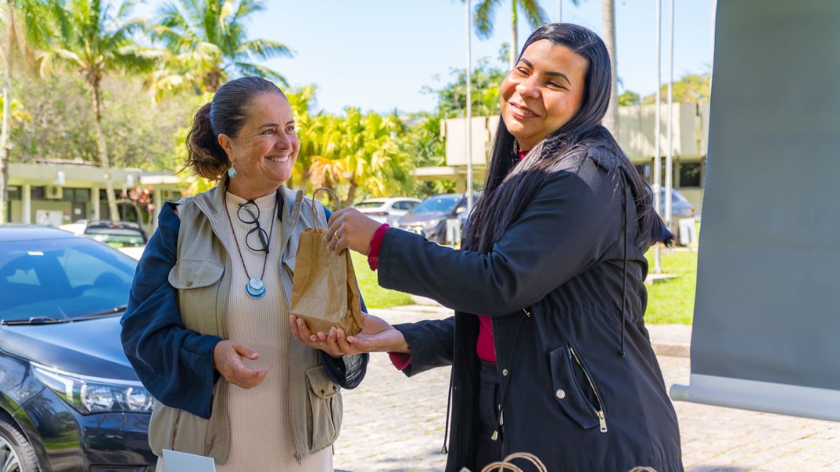 Bertioga promove uma edição do 'Dia Verde' no núcleo Mangue Seco